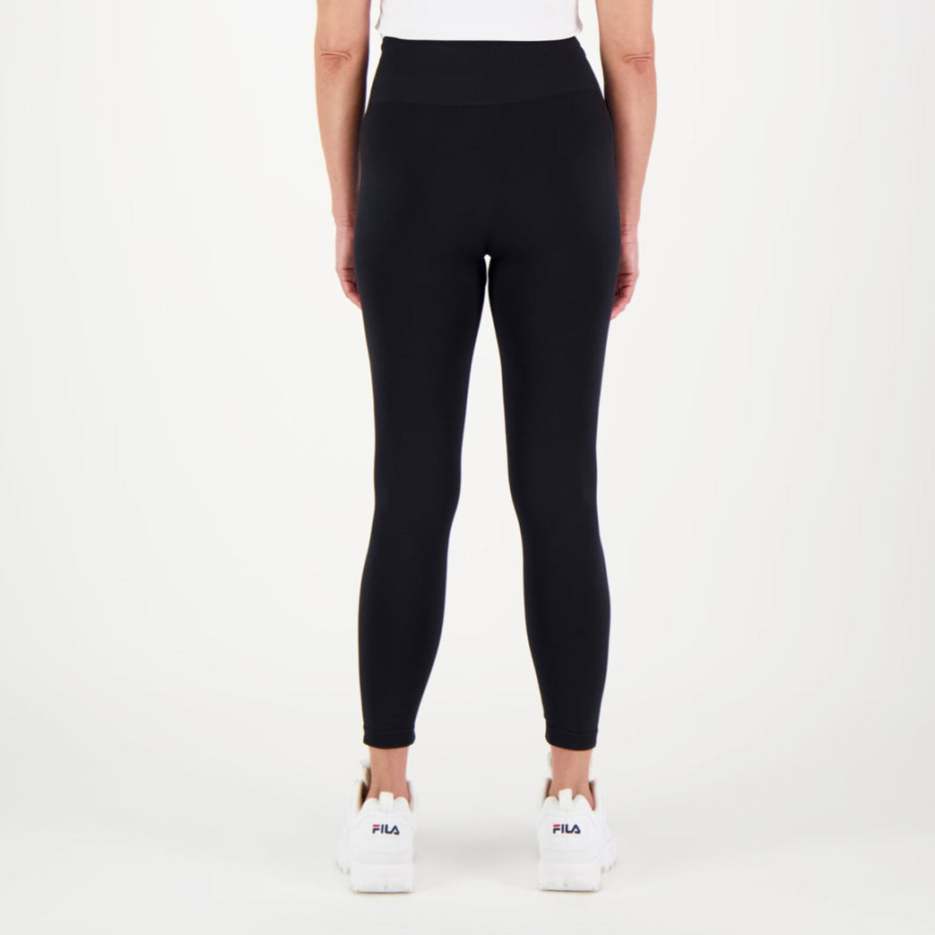 Mustat naisten leggingsit